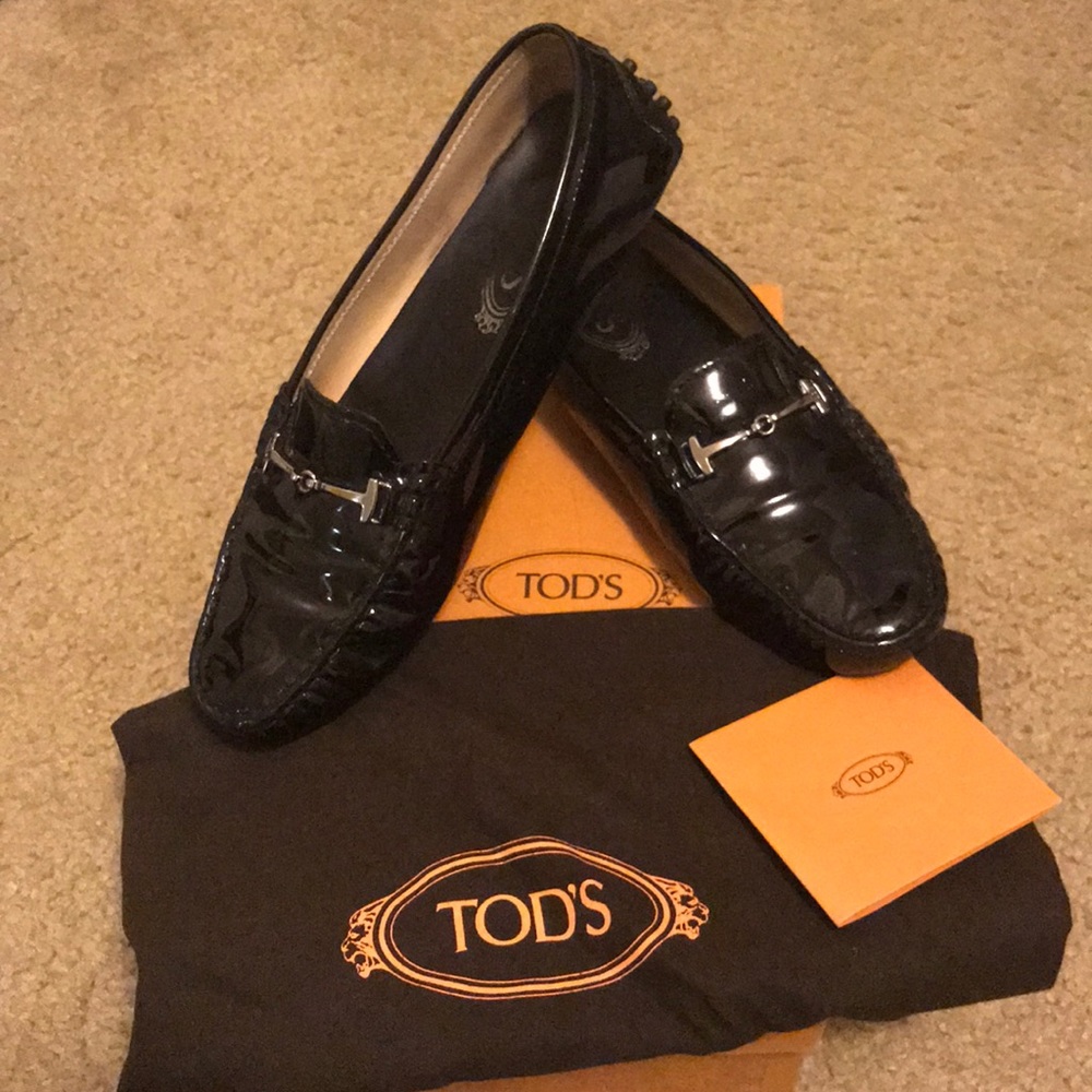 Tods gommini double T classic patent loafer